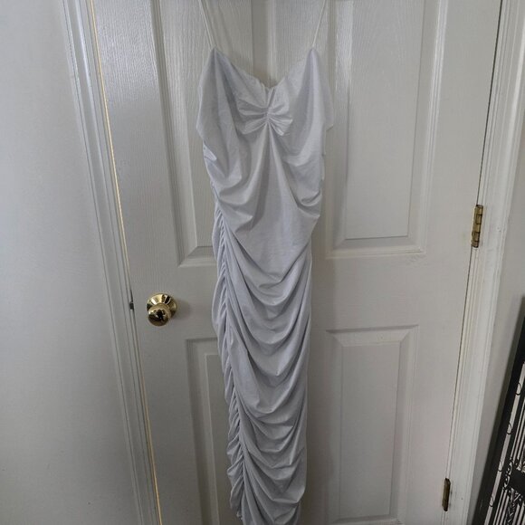 White bodycon dress - Picture 1 of 3